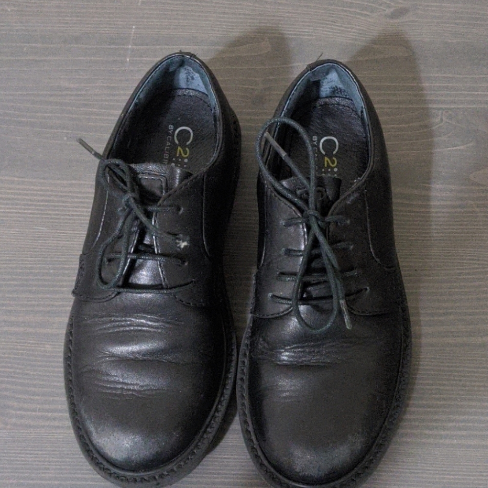 Boys size 12 dress shoes